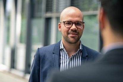 EU-Entwaldungsverordnung: Neue Sorgfaltspflichten für Unternehmen ab 2026. Benjamin Knebel, Foto: Jan Northoff